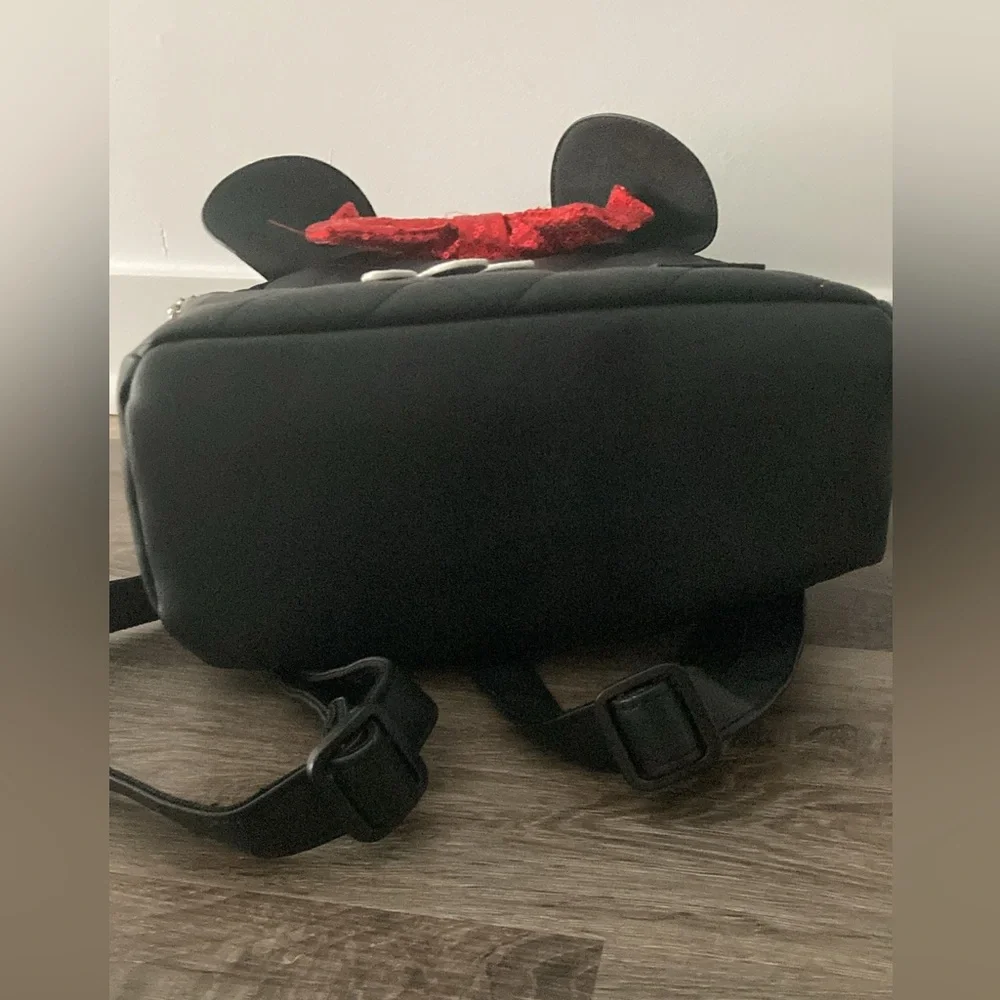 Minnie Mouse quilted sequin mini back pack - Picture 11 of 11